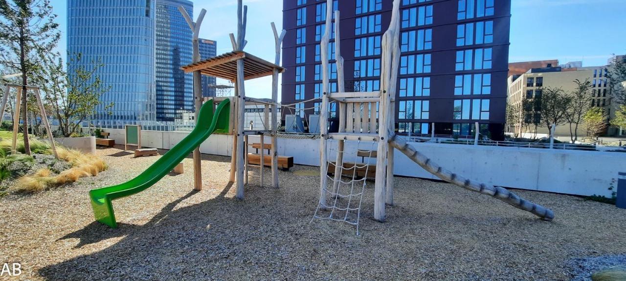 Superior Apartment & Rooftop Pool Вена Экстерьер фото